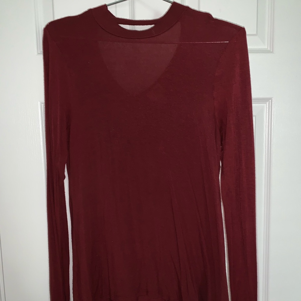 Maroon long sleeve with key hole back